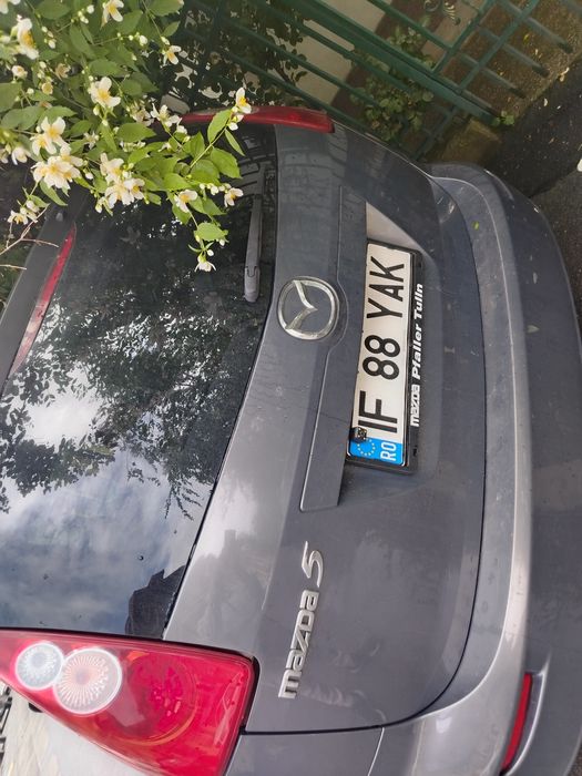 Mazda 5.7locuri .