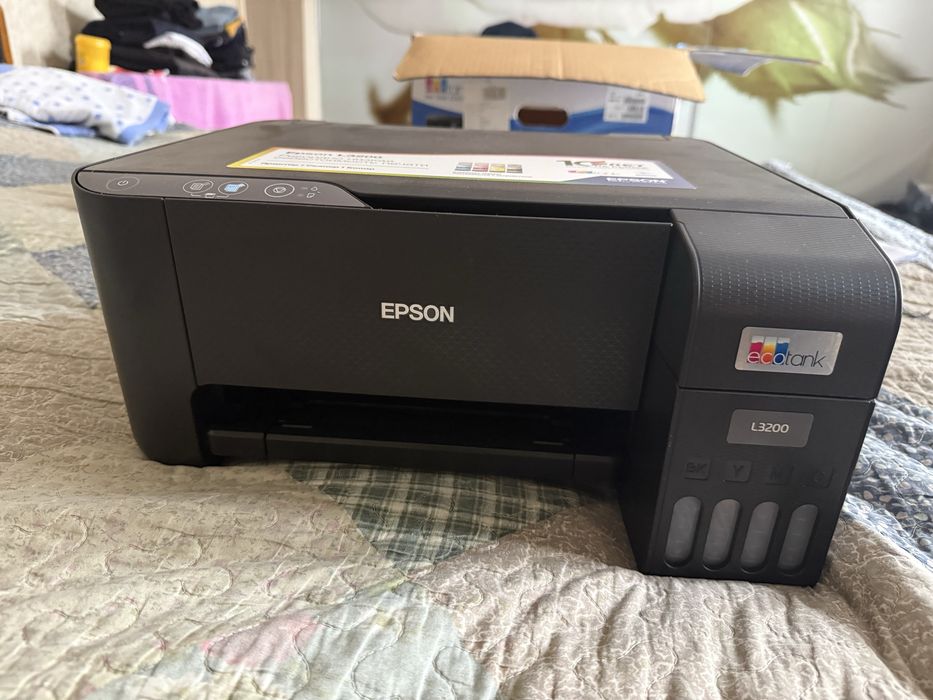 принтер Epson EcoTank L3200 в коробке