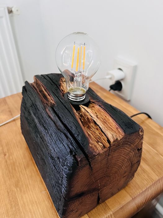 Lampa veioza rustica lemn ars