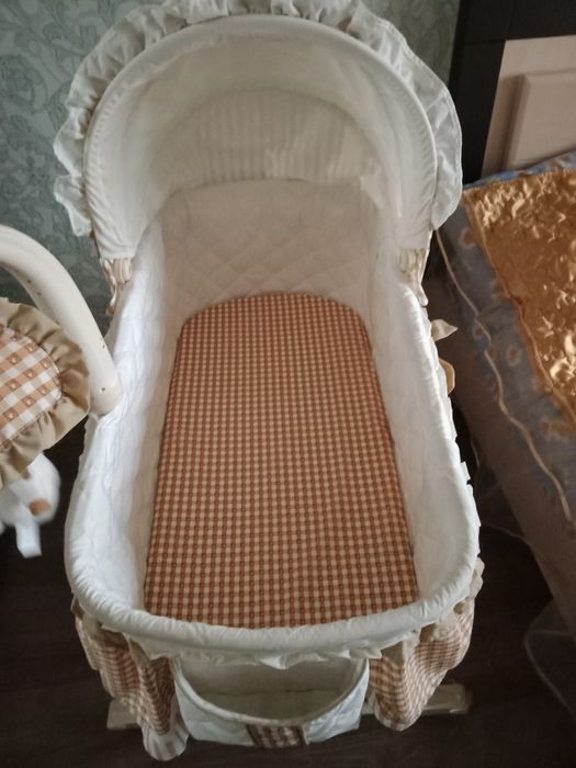 Продам кроватку детскую