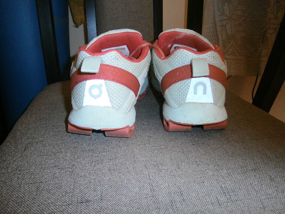 Маратонки и кецове