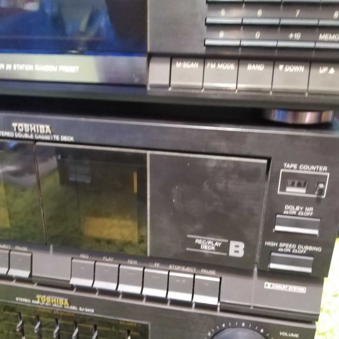 Combina muzicala Toshiba