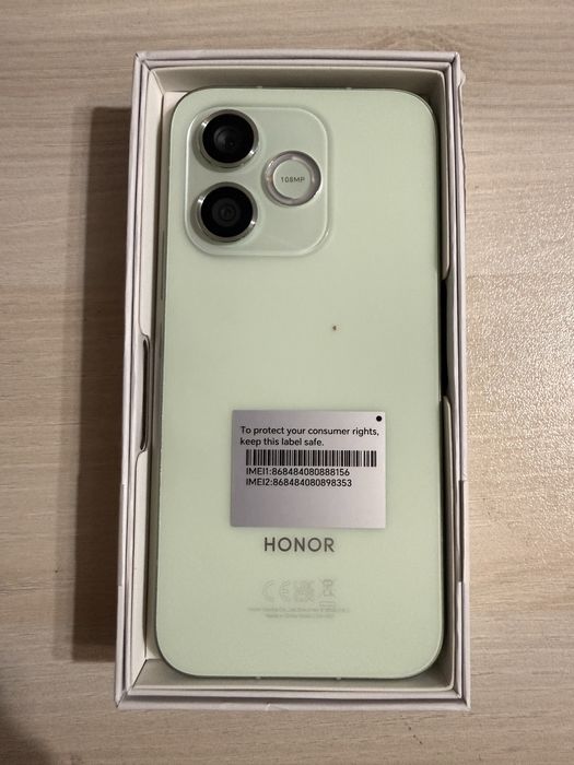 Honor 600 чисто нов!