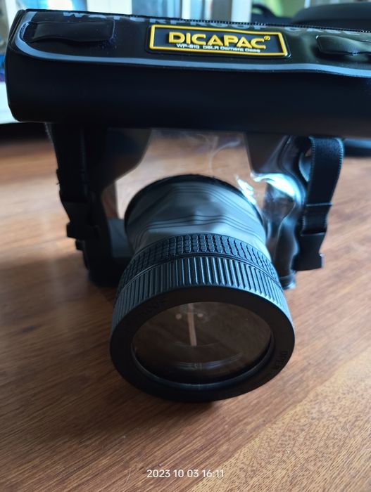 Carcasa protectie sbacvatica pentru DSLR