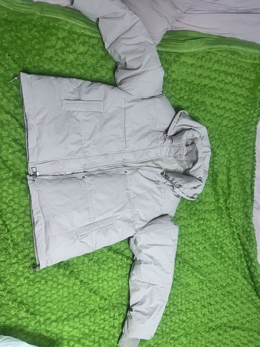 Куртка зимняя новая с капюшоном бежевый цвет