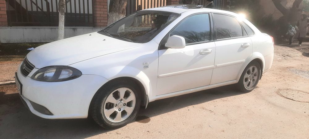 Gentra 3 pozitsa sotiladi