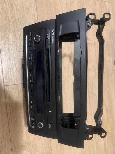 Vand Business Radio CD BMW (cu calculator)