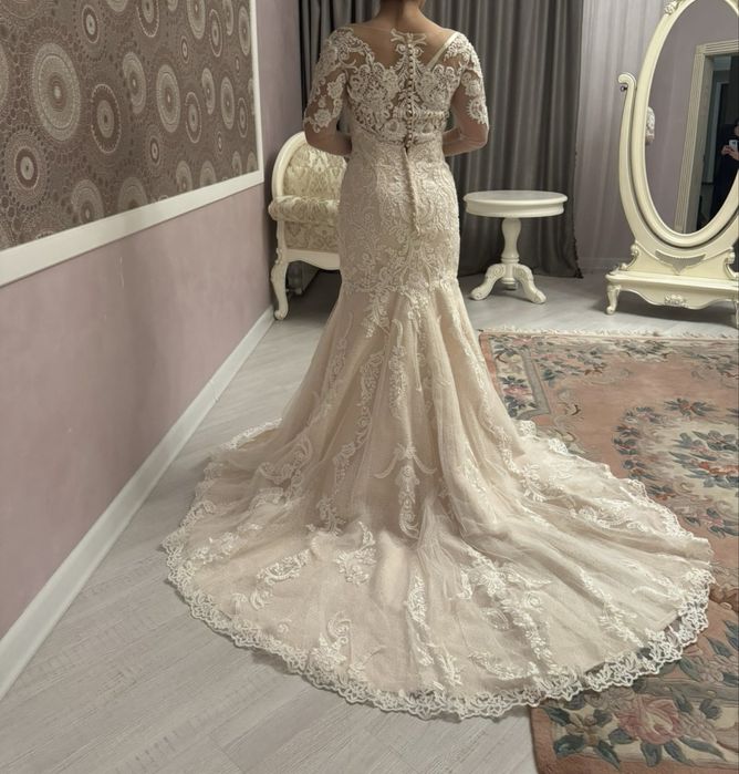 •	Свадебное платье после химчистки