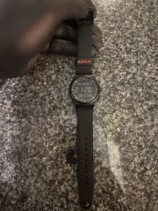 Al Fajr Qo’l Soati BU faqat bir aybi ilgich uchi singan rasmda bor