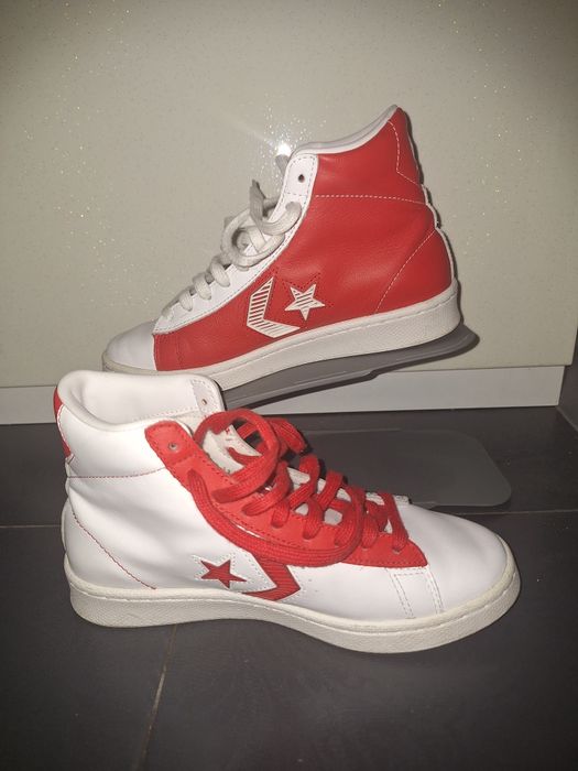 Запазени кецове Converse