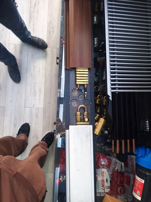 Тёплый плинтус электрический и водяной