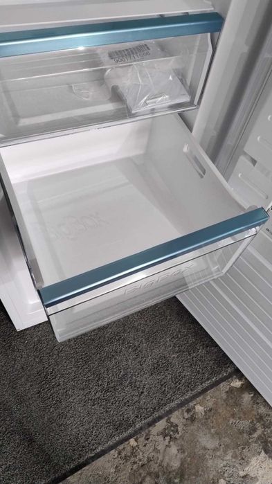 Нов Вертикален Фризер Siemens-Сименс iQ500 290 л BigBox No Frost