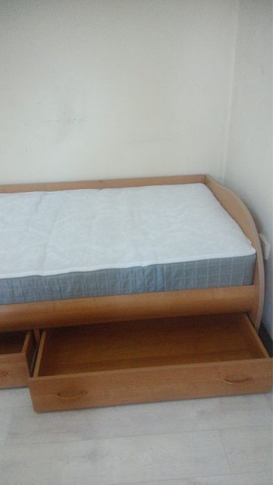 Продается кровать