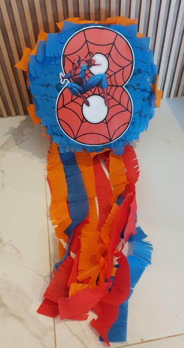 Тематична пинята с 1кг бонбони