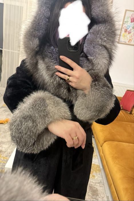 Palton/haina de blana naturala