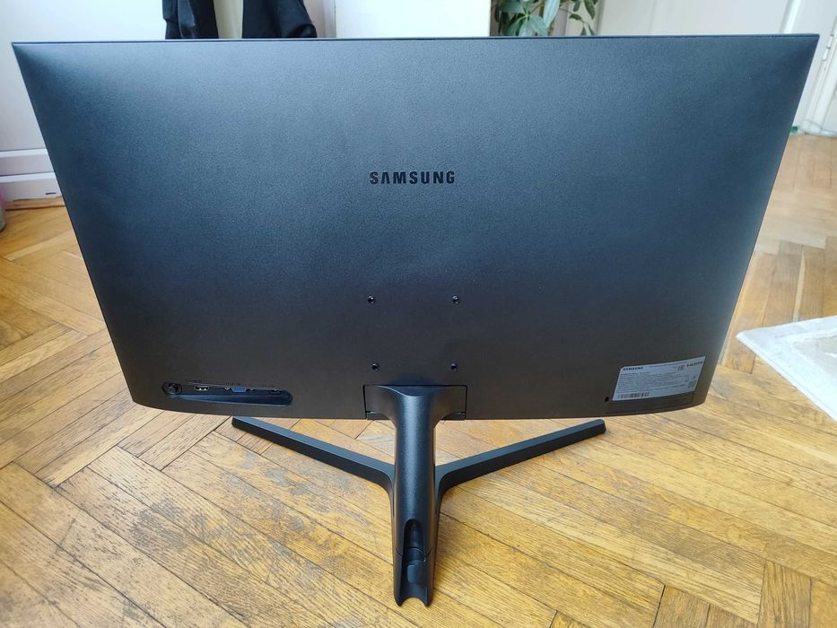 Монитор Samsung 27 дьюмов