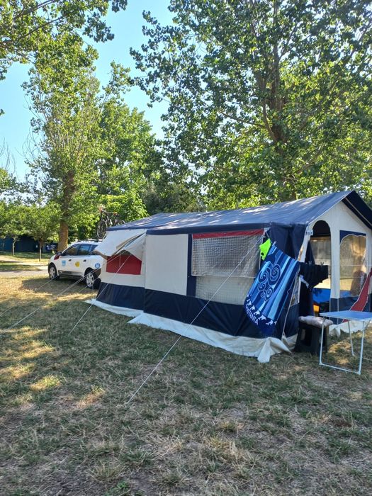 Vând/schimb rulota tip cort JAMET 2003