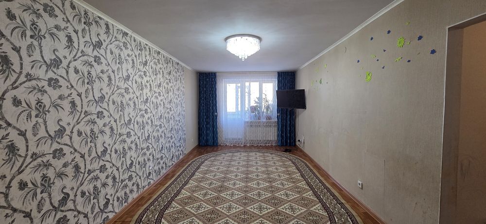 Продам 2хкомн квартиру Батыс-2