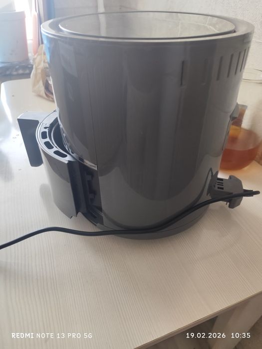 Продается Аэрогриль Tefal  4,2 литра.