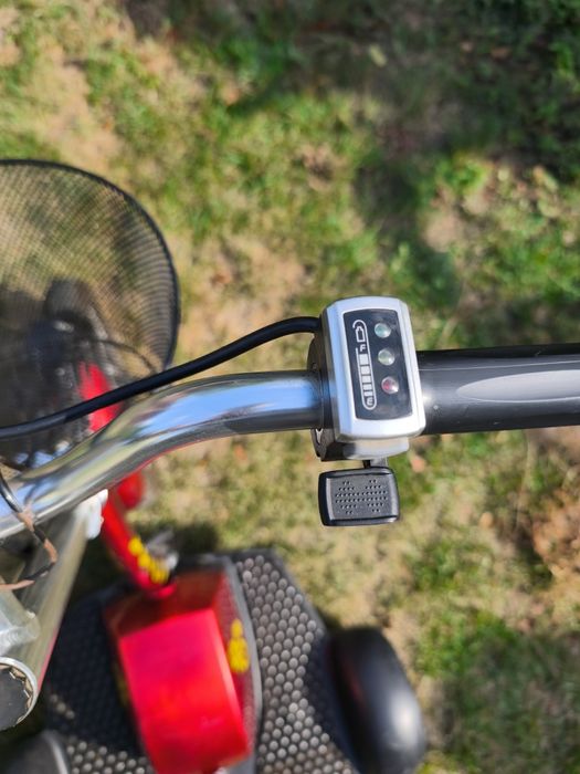 Електрическа триколка VS SPORT с кошница и фарове в перфектно състояни