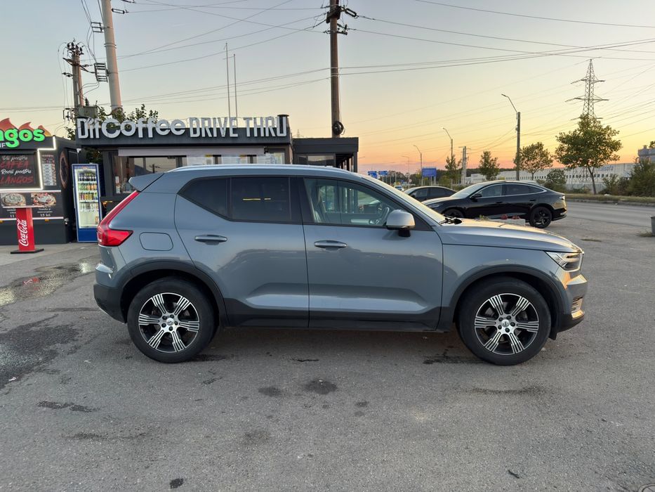 VOLVO XC40 2019 — imagine 4