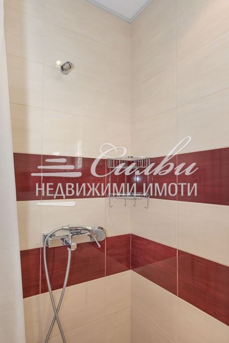Дава се под наем Двустаен апартамент в Шумен, Център - 76 кв.м за 357 € - Снимка #9