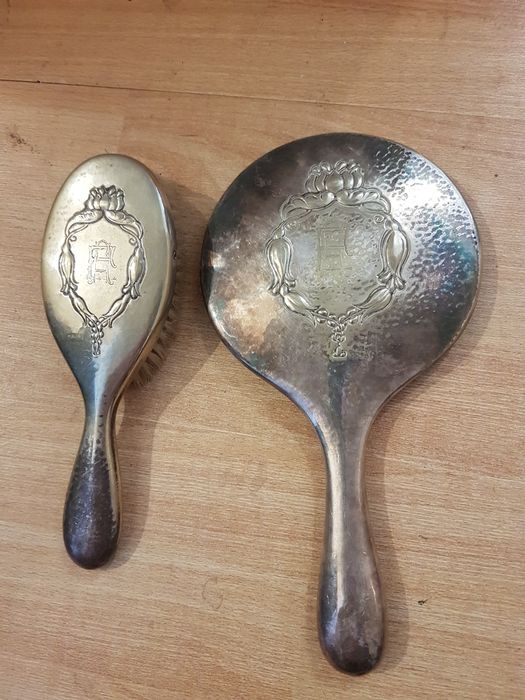 Oglinda si Perie Vechi / Placate cu Argint / Colectie