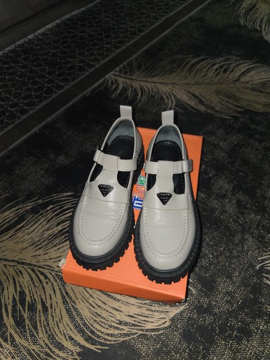 Продам туфли новые кожа.