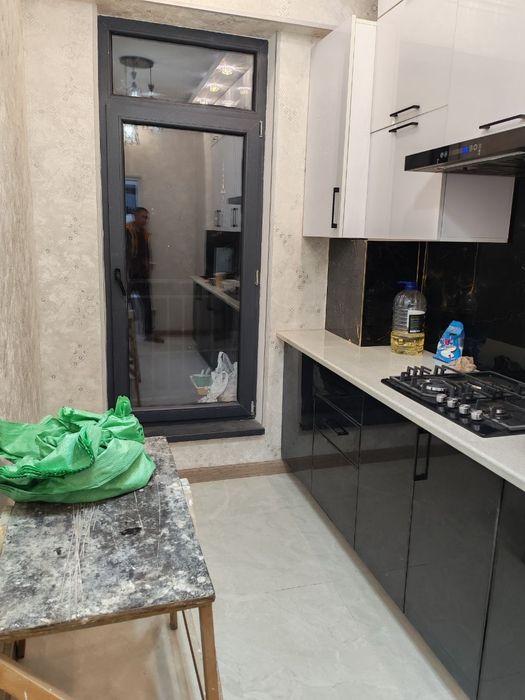 Продаю 2/3/11 в новостройке. Юнусабад 13. 54 кв. м. + балкон. с ремонт