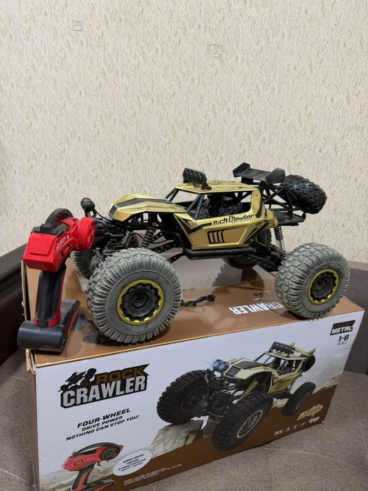 Машинки электронные на пульте