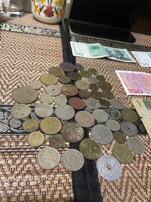 Стари банкноти пари стотинки