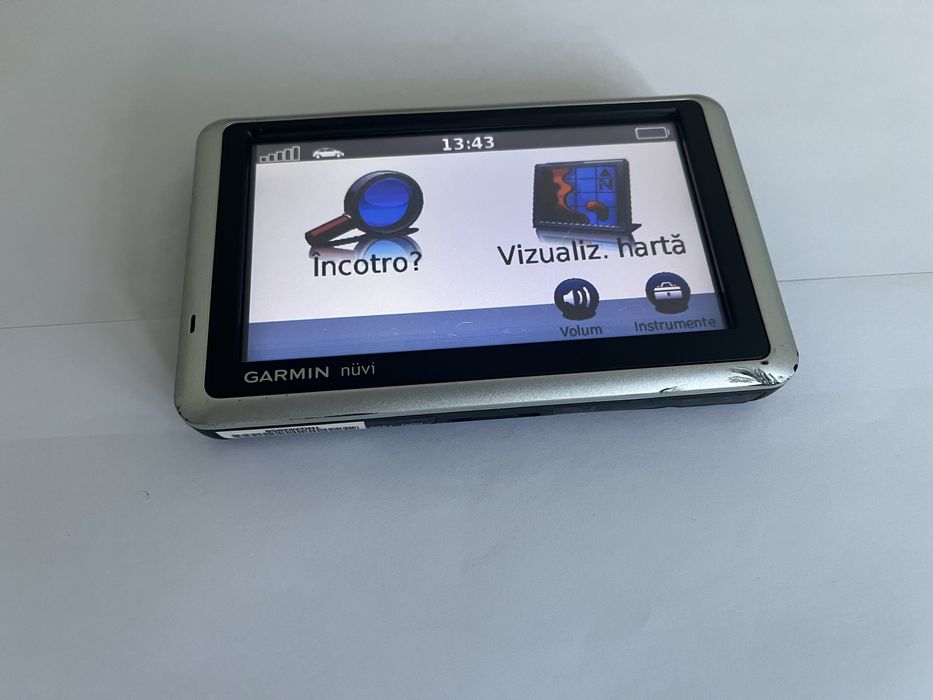 GPS Garmin nüvi 1350 - Ecran 4.3", Subțire și Fiabil