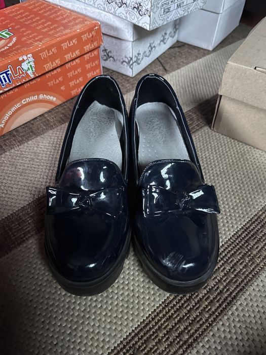 продам обувь для девочек