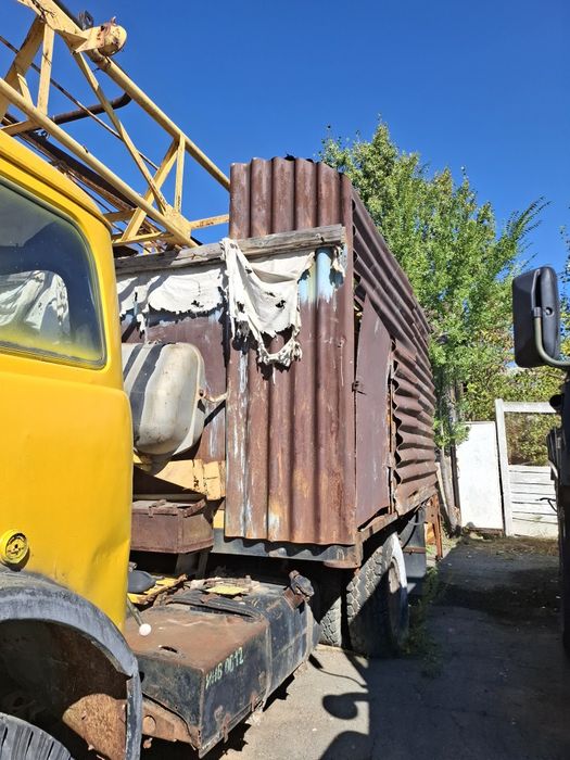 Продаётся самоходная буровая установка на базе  МАЗа