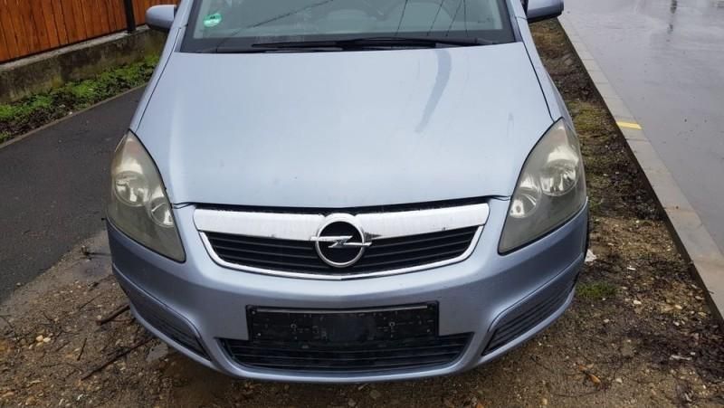 Dezmembrez Opel Zafira B Facelift 1.9CDTI 100cp 74kw; 1.9CDTI 120cp 88