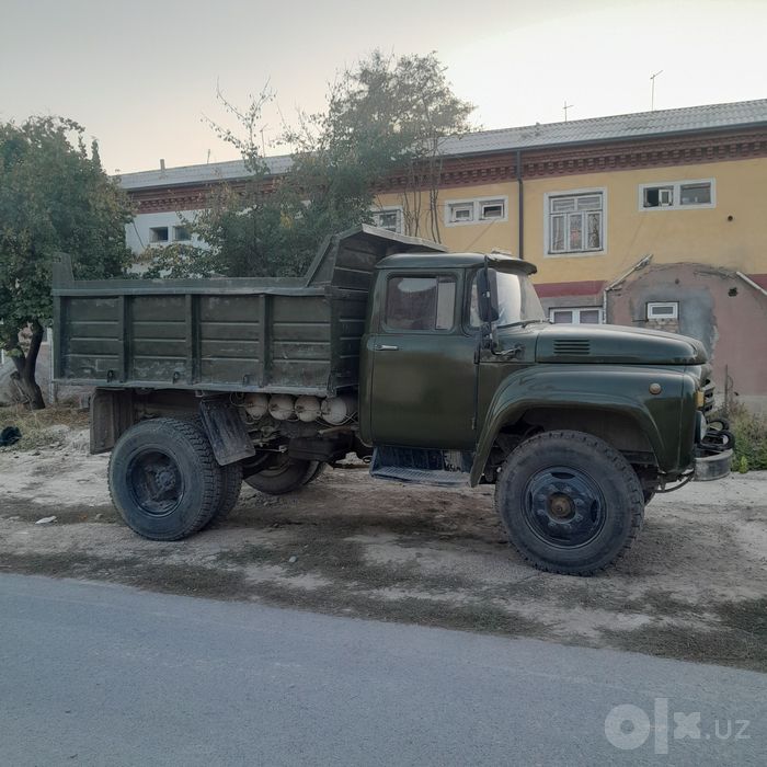 Zil sotiladi varyant ham barter ham bor 1989 yil yurib turgan