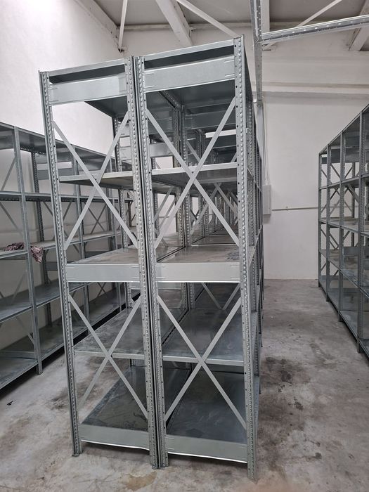 Rafturi galvanizate de arhiva