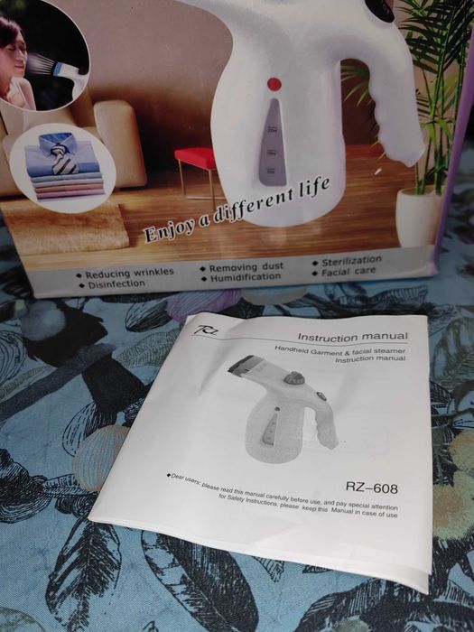 Уред за вертикално гладене на дрехи