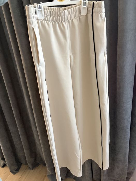 Дънки и панталони Zara Mango