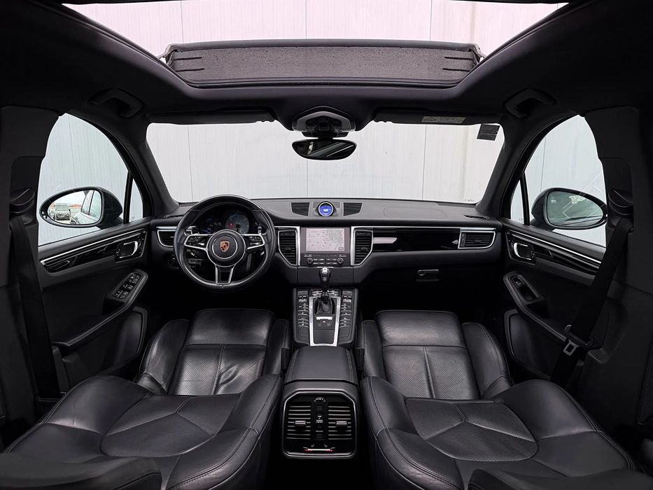 Porsche Macan GARANTIE / Panoramic / CHRONO / Lane / Camera