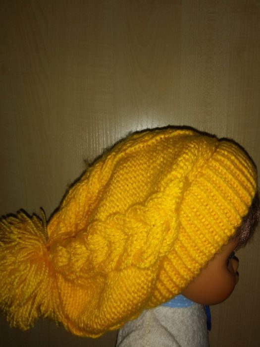 Ручная вязка шапки ,береты, шарфы