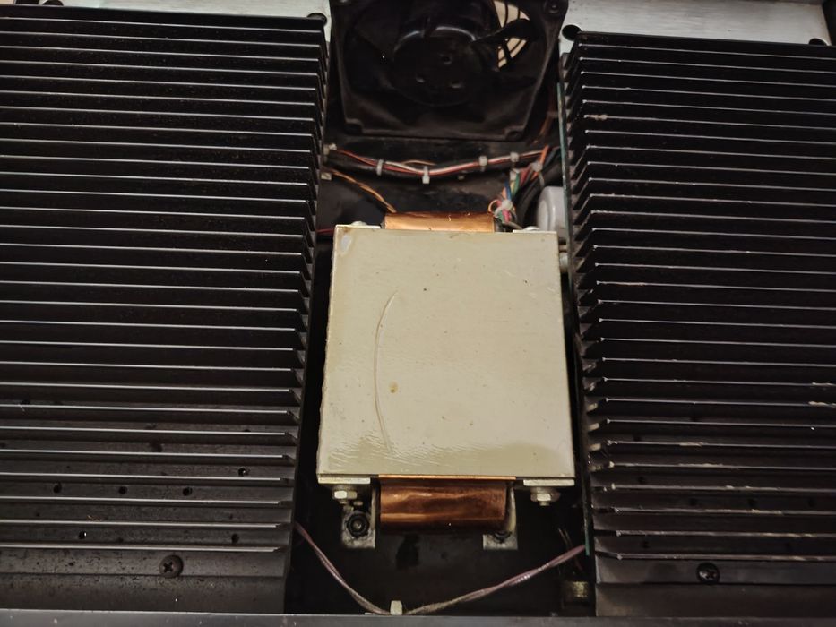 Putere/Amplificator BGW GTB..cu defect