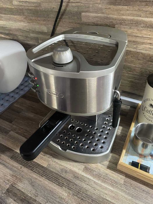 Кафемашина Delonghi с капучино система