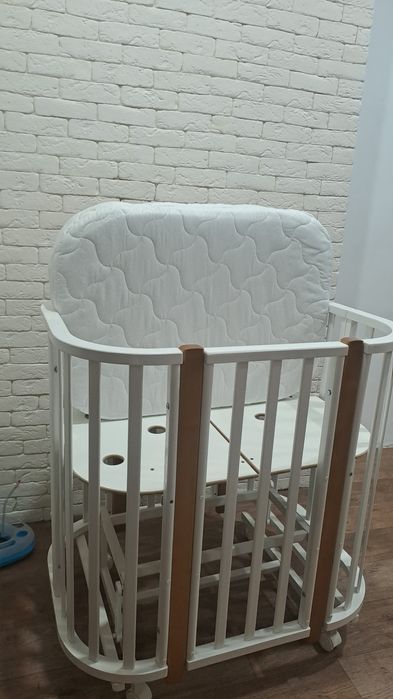 Кроватка с Маятником