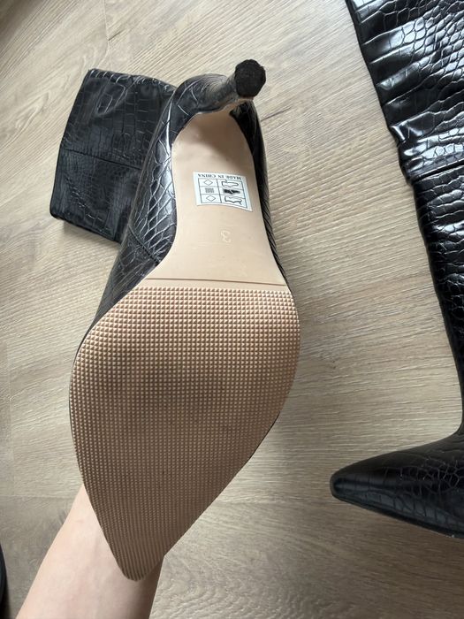 Ботиши на ток от имитация на крокодилска кожа