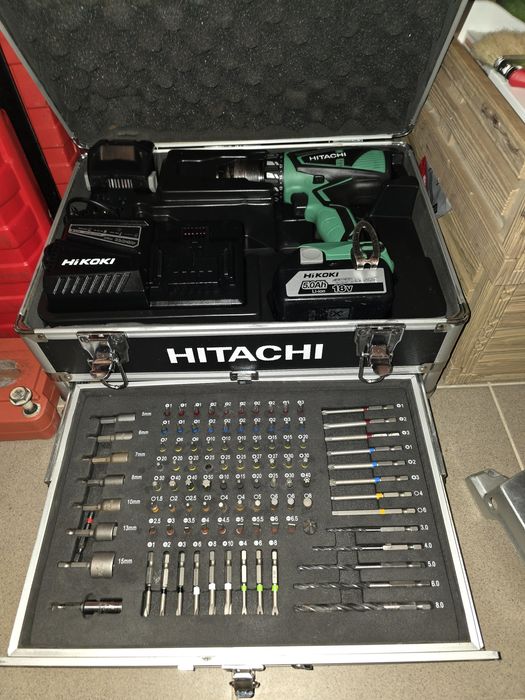 Autofiletanta Hitachi DV 18 DBEL set la cutie cu 2 acumulatori de 5Ah