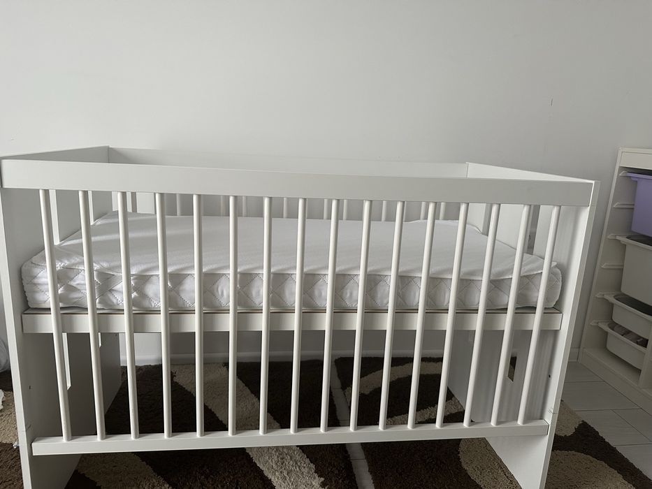 Pătuț bebe alb 120x60 cu saltea cocos + protecție impermeabilă