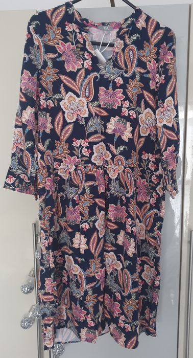 Rochie Nouă, cu flori, marimea 42-44