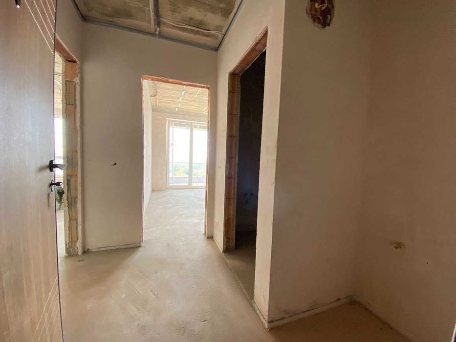 Продава се Двустаен апартамент в Варна, Възраждане 1 - 65 кв.м за 1524 €/кв.м - Снимка #11
