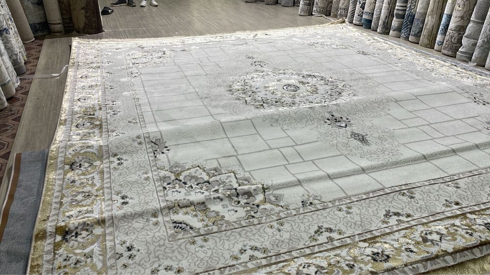 Продам ковер 3,5 на 4 м